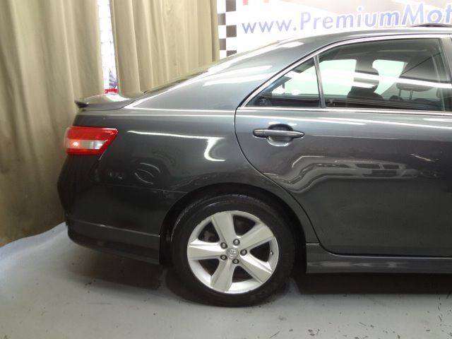 2011 Toyota Camry SE 4dr Sedan 6A